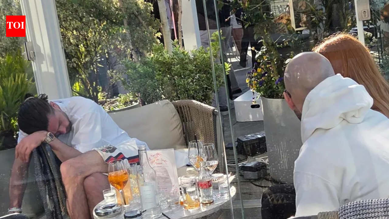 “Booze-party over recovery”: Fans spot drunk Jack Grealish on rooftop bar months after English midfielder threw £20,000 strip club party for his pals