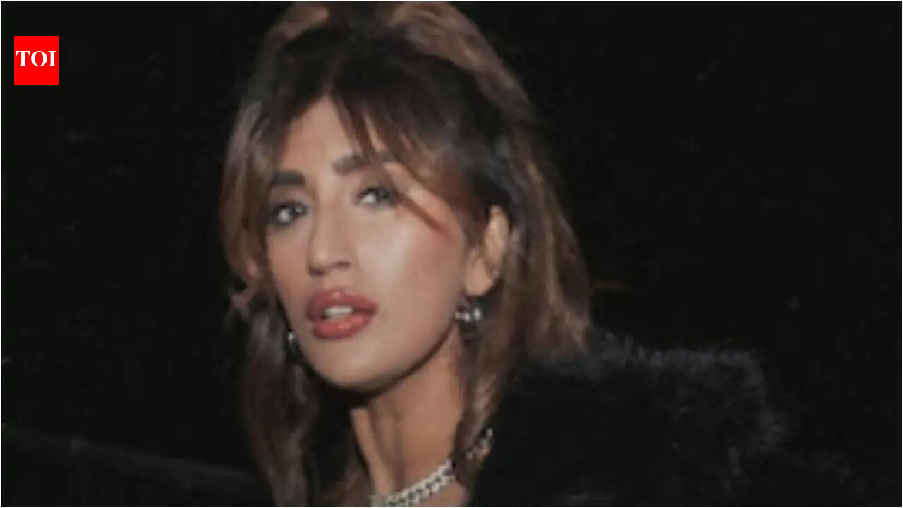 ‘कॉकटेल 2’ गायिका अकासा सिंह ने शादी की अफवाहों पर सफाई दी: ‘मेरी BFF शादी कर रही है, मैं नहीं’ | हिंदी मूवी समाचार