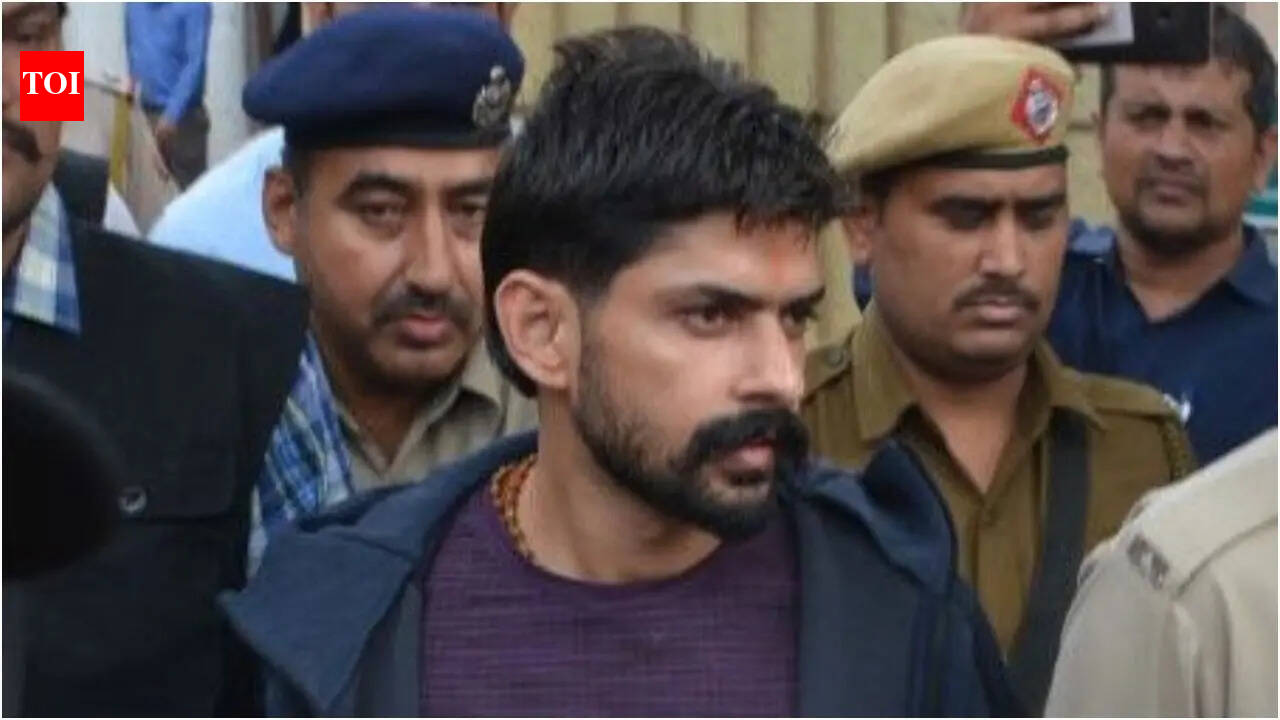 Delhi High Court disposes plea on ‘Lawrence of Punjab’ OTT release, notes centre’s advisories