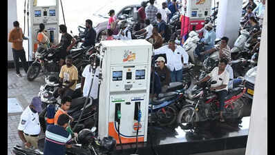 Panic buying leads to long queues at fuel pumps yet again in Telangana; state govt allays fears
