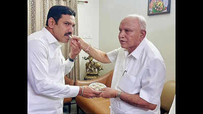 Vijayendra looks to shore up BJP chief position with show of strength at dad’s celebration