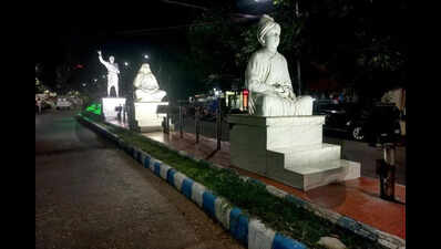Bengali ‘asmita’ takes centre stage in seat with most statues