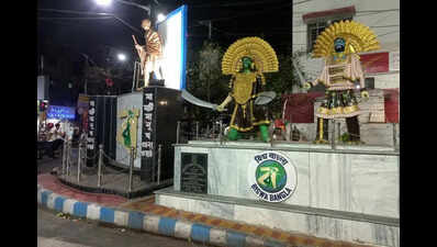 Bengali ‘asmita’ takes centre stage in seat with most statues