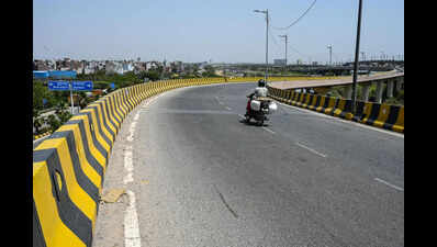 2 youths die in motorcycle accident on tricky elevated loop