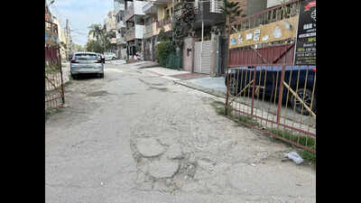 80% complaints pending on MCG portal, reopened