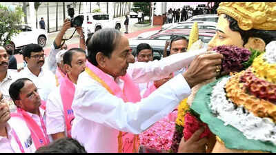 KCR: Zero tolerance for indiscipline in BRS