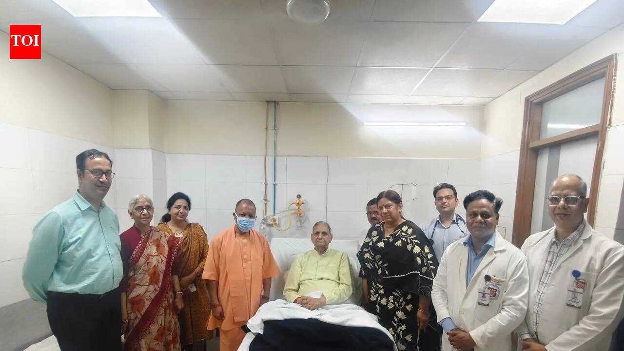 CM Yogi visits ailing former UP minister Narendra Singh Gaur at KGMU