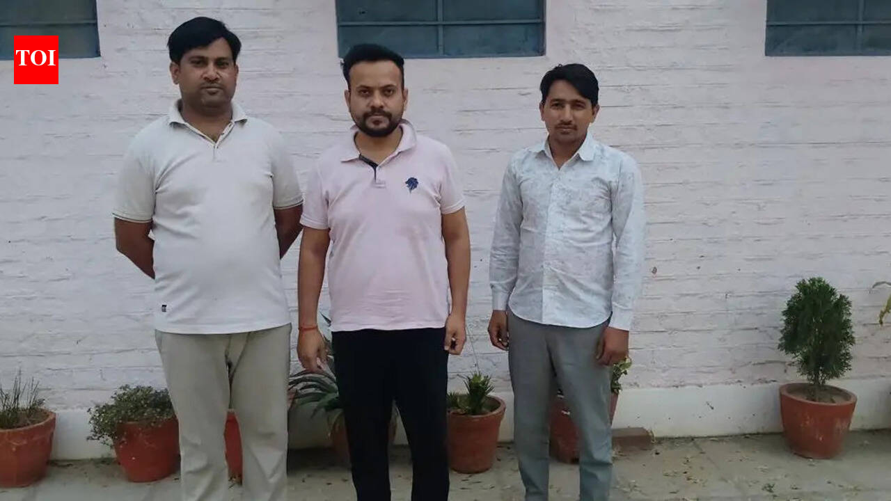 Fake Aadhaar racket: Two DoIT staff among 3 held in Hanumangarh