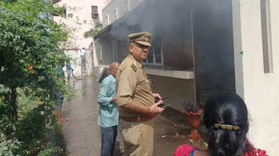 SHO rescues wheelchair-bound woman trapped inside burning house in Lucknow