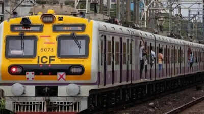 Man dies after being struck by local train at Mumbai's station