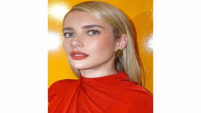  Emma Roberts to lead; Laura Lekkos on board