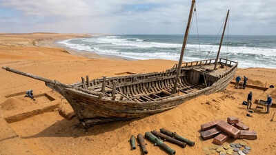 This Renaissance merchant ship, lost since 1533, has reappeared in the Namib Desert after 500 years