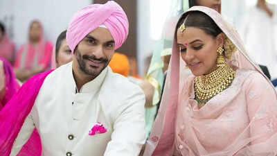 ‘Thank God we got pregnant’: Angad Bedi was chasing Neha Dhupia for 8 years, she said yes for marriage when she concieved | Hindi Movie News – The Times of India
