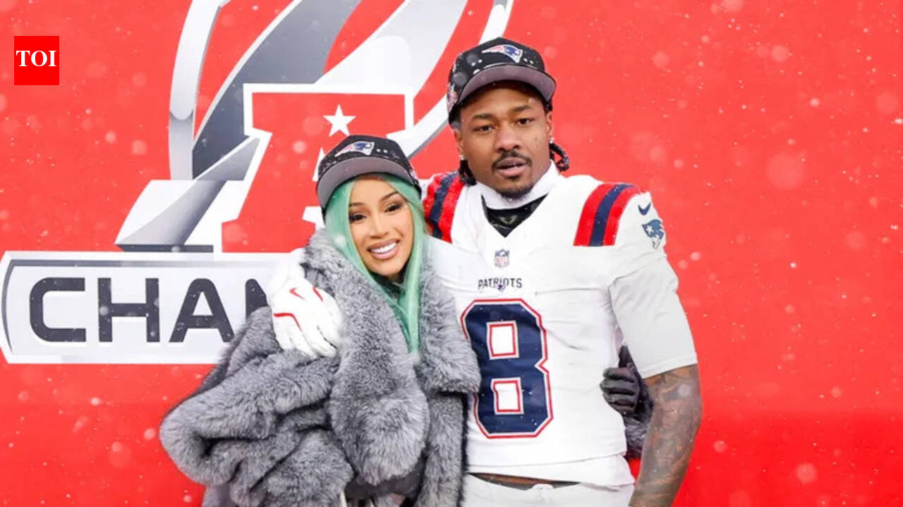 Fact check: Did Stefon Diggs call Cardi B a 