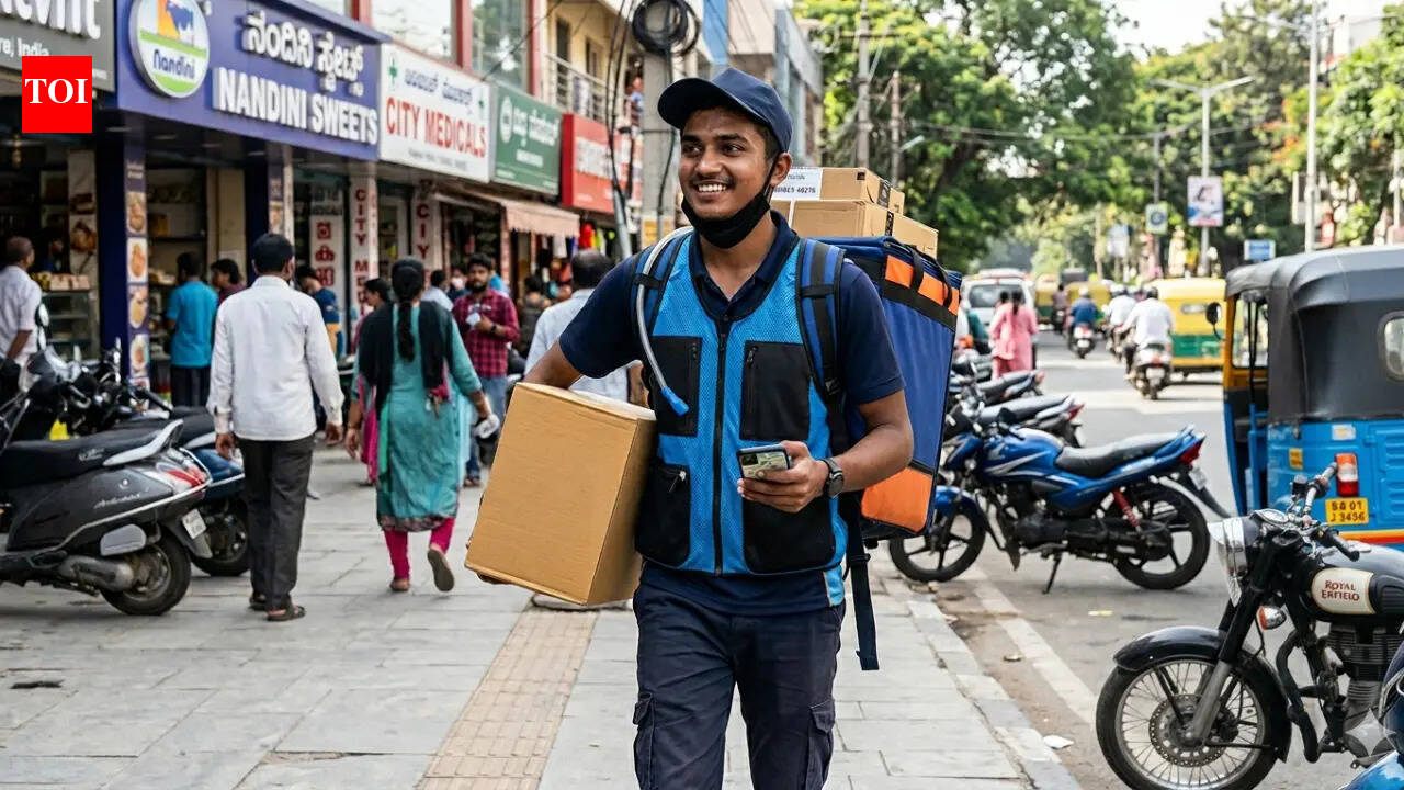 What is a cooling vest, and why are over 2,500 Indian food delivery agents trying it amidst summer heat