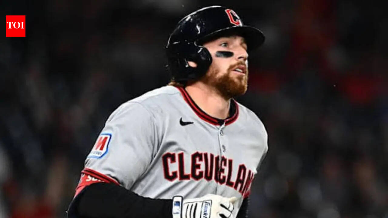 Daniel Schneemann home run sparks MLB outrage after man snatches baseball from crying young girl