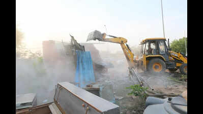 JMC carries out eviction drive at congested locations