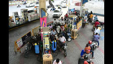 Panic buying of fuel persists in AP despite govt supply assurances