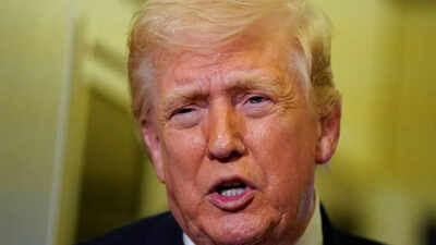 Trump claims Iran collapse while Teheran sees leverage as Hormuz stand-off tightens