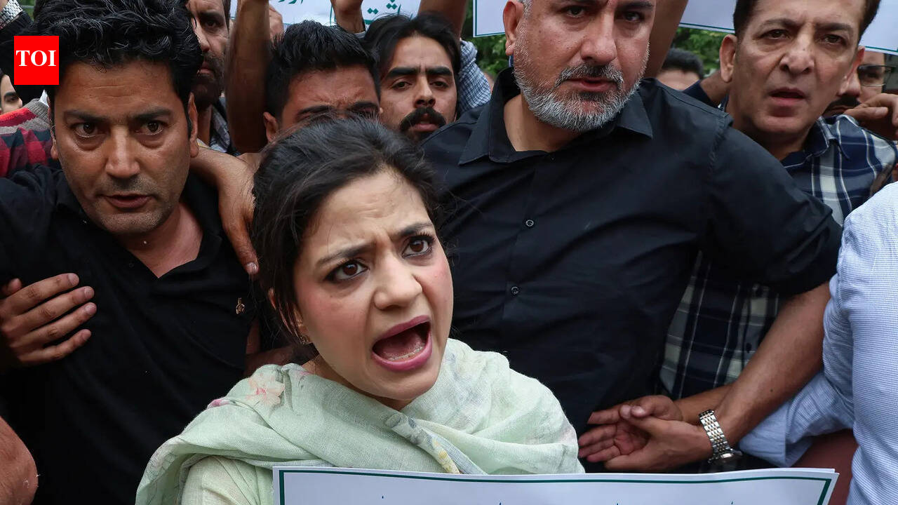 Iltija Mufti protests removal of Urdu from job recruitment eligibility rules, slams NC govt