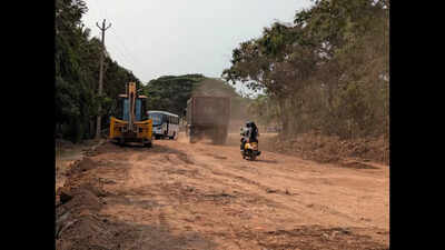 Work on existing Porvorim highway traps residents inside own homes