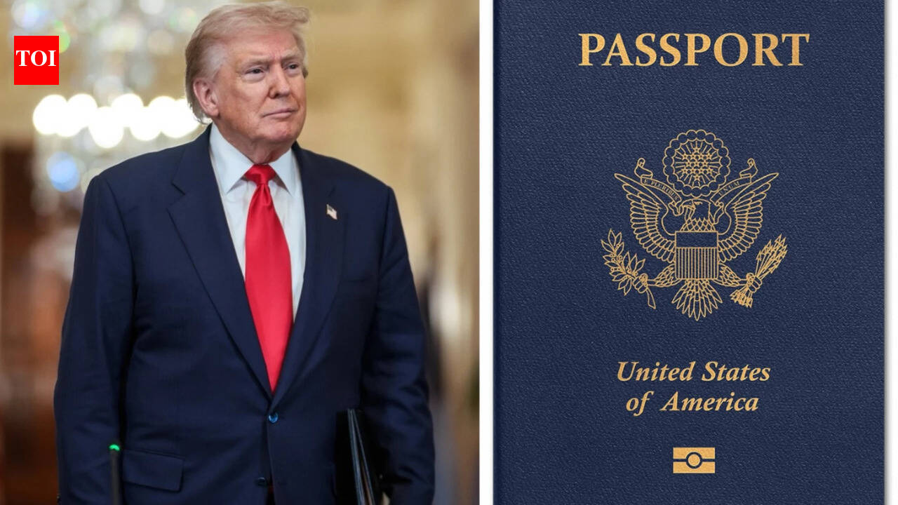 डोनाल्ड ट्रंप सीमित संस्करण वाले अमेरिकी पासपोर्ट पर अपनी तस्वीर लगाने की योजना बना रहे हैं: रिपोर्ट