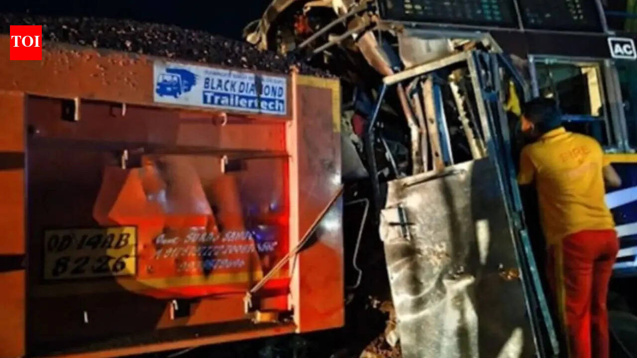 4 killed, 20 injured as bus veers across divider, crashes into truck in Odisha