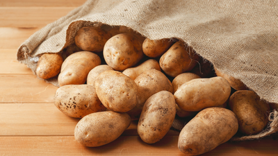 Keep potatoes fresh without a fridge: Try this easy cardboard box method