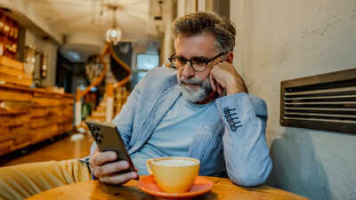  Indian woman on rising phone addiction among older adults