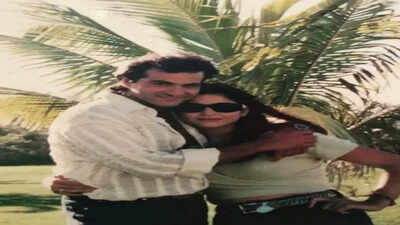 Sanjay Kapoor wishes wife Maheep Kapoor with unseen moments from their journey together