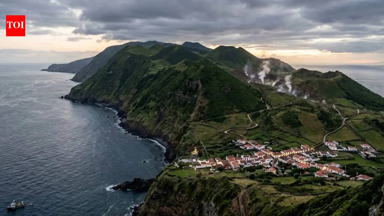 This Atlantic island came close to a volcanic eruption without warning ...