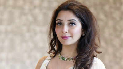 Jai Madaan highlights Mumbai’s spiritual roots, urges devotees to seek blessings at Mumba Devi temple