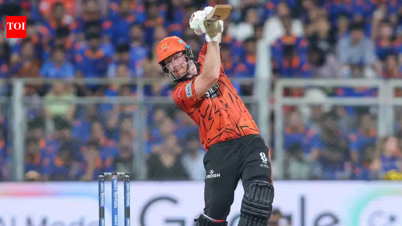 MI vs SRH Live Score: Trent Boult gets a wicket, removes Nitish Kumar Reddy