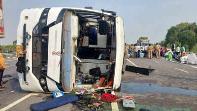 60 injured as speeding luxury bus overturns on Purvanchal e-way