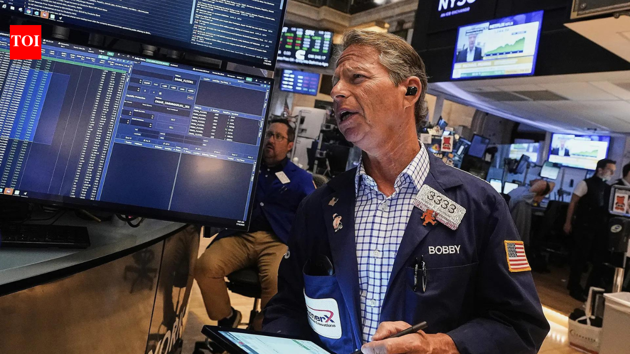 US stock market today (April 29, 2026): Dow, S&P 500 slip ahead of Fed decision; oil surge from Iran war weighs on sentiment