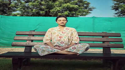 Payal Rajput breaks down recalling father's cancer battle; opens up about her toughest phase