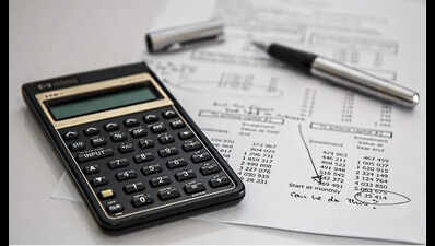 Chola MS gross premium up 7% in FY26; Reports 445cr PBT