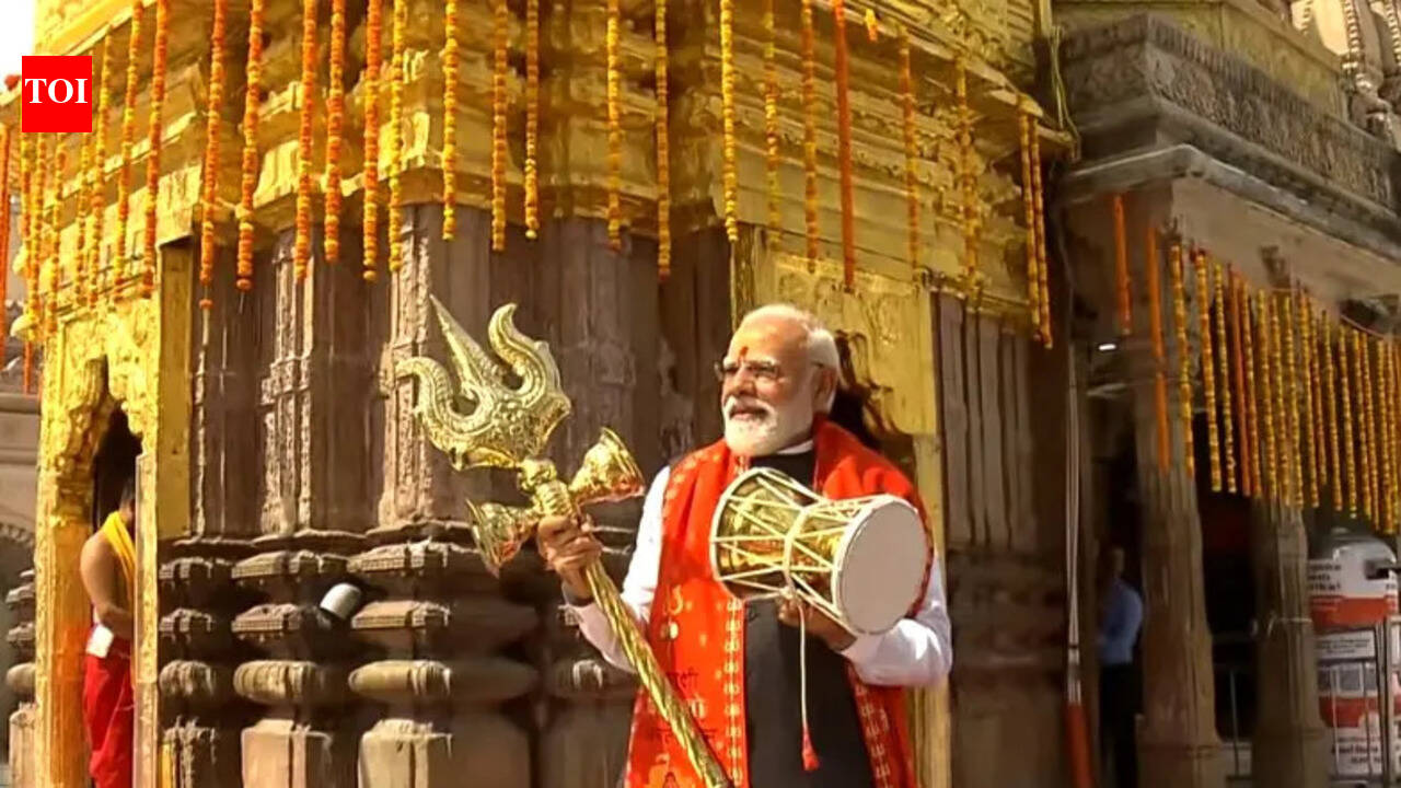 Damru in 2022, trishul in 2024: PM exits KVT holding both as Bengal votes in final round