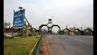 VRS employees of Vizag steel knock court doors