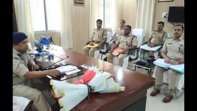 Santhal Pargana DIG Reviews Law and Order, Focuses on Shravani Mela Preparedness