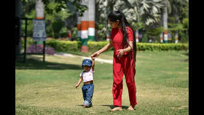 Pre-dawn showers cool Gurgaon, minimum temperature falls 5­°C