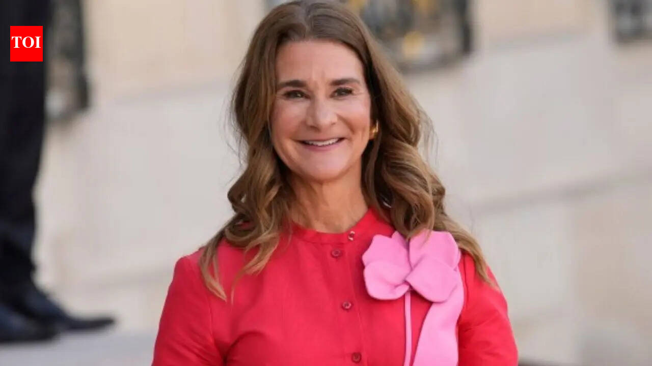 Quote of the day by Melinda French Gates: “When something’s uncomfortable, it means you’re actually growing, so embrace that.”