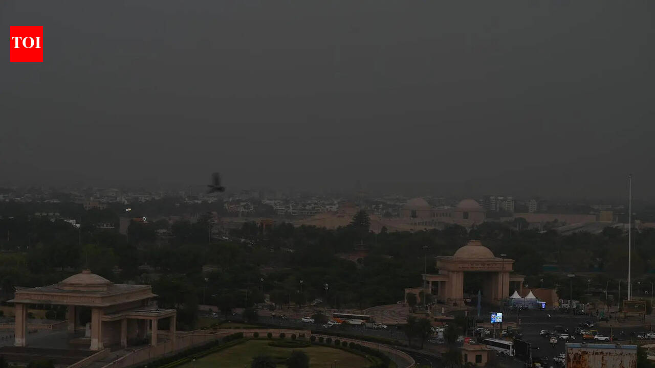 Cloud canopy cools city sizzling since 20 days