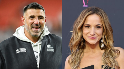 New England Patriots players break silence on Mike Vrabel's controversial situation as Dianna Russini's career stalls