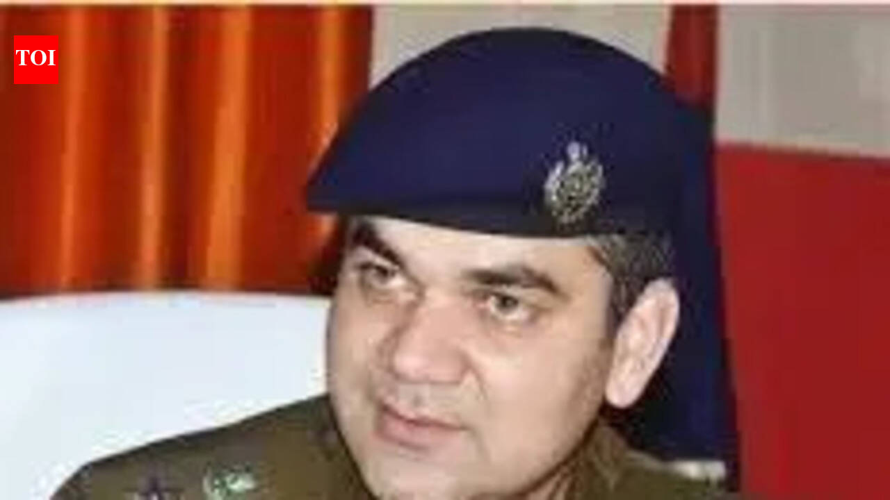 Paths of ‘Singham’ & ‘Pushpa’ don’t cross, Falta focuses on taped EVM | India News – The Times of India