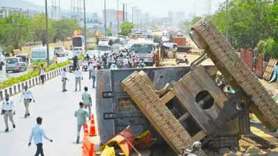 Mumbai shocker: Cop dies after 200-tonne crane at flyover worksite topples on his motorbike