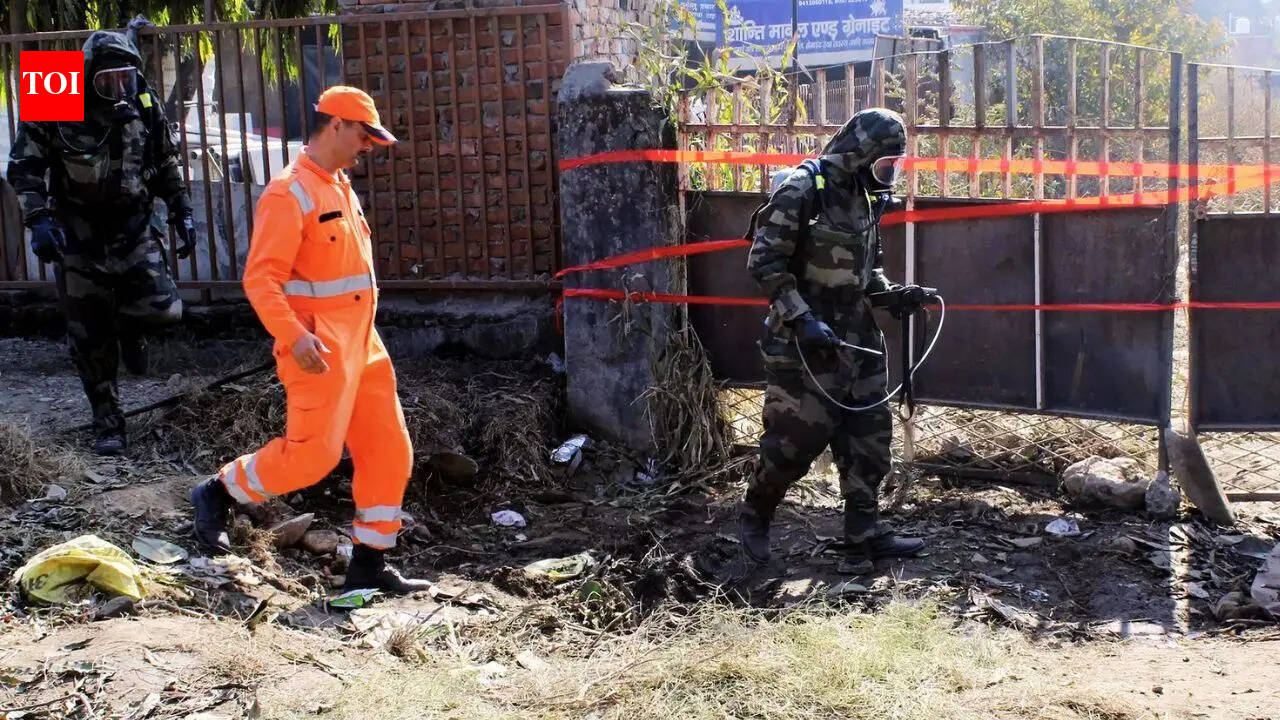 Chlorine gas leaks at defunct water purification plant in Pune; 24 hospitalised