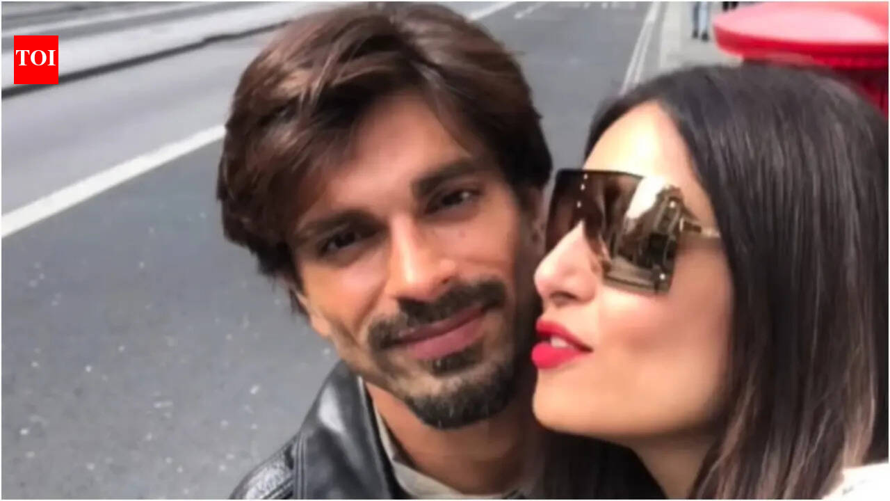 Bipasha Basu and Karan Singh Grover celebrate 10th marriage anniversary; KSG drops a post calling her his 'heartbeat, angel'