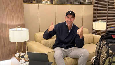 Kevin Pietersen urges international star to come out of retirement for World Cup