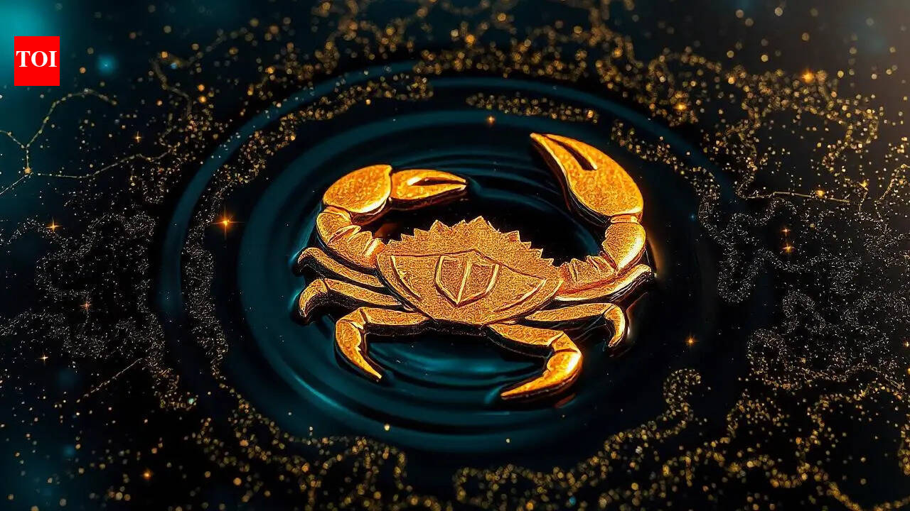 Cancer Monthly Predictions for May 2026: Career recognition fuels you, fluctuating moods require realistic expectations